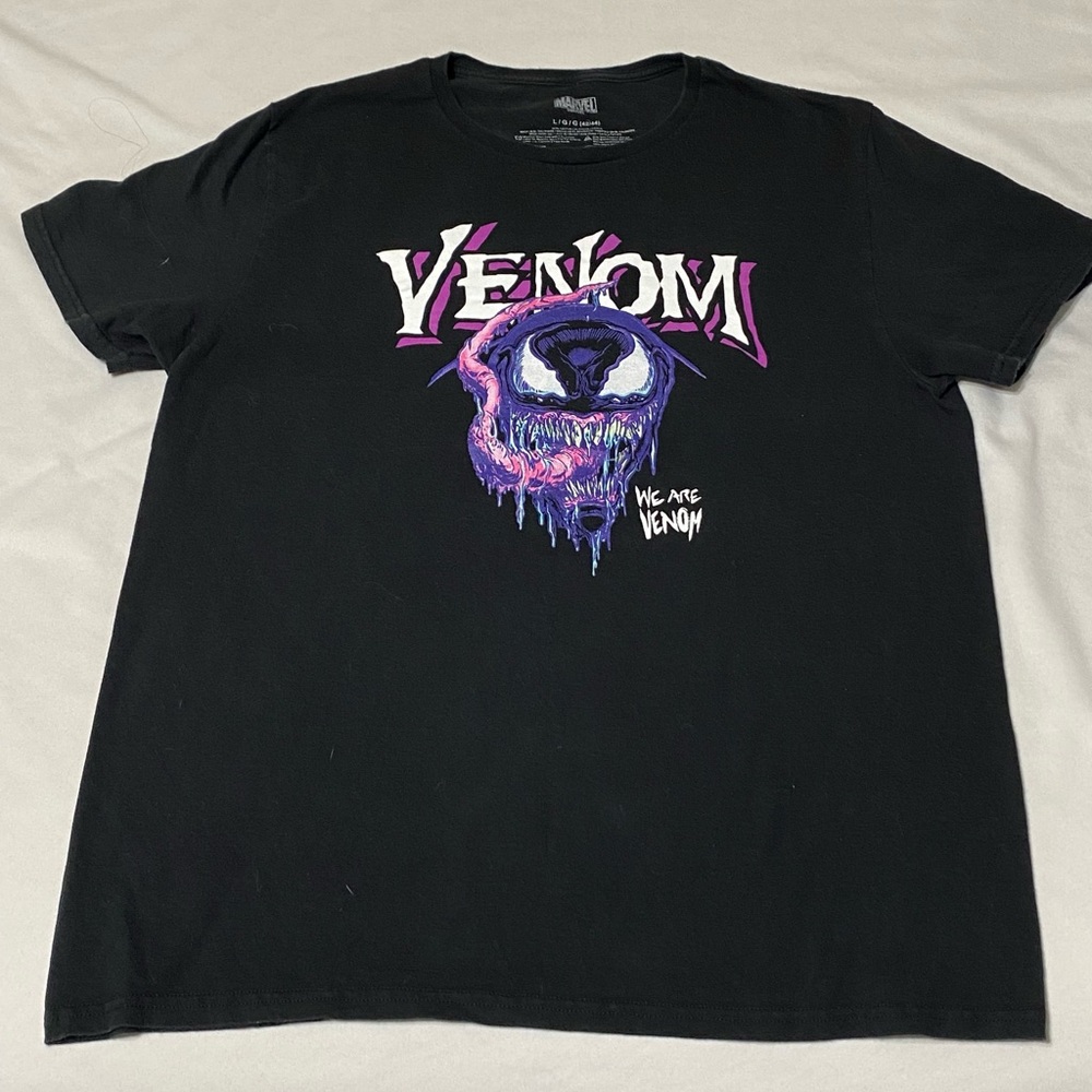 Venom Black Graphic T-Shirt - Picture 1 of 6